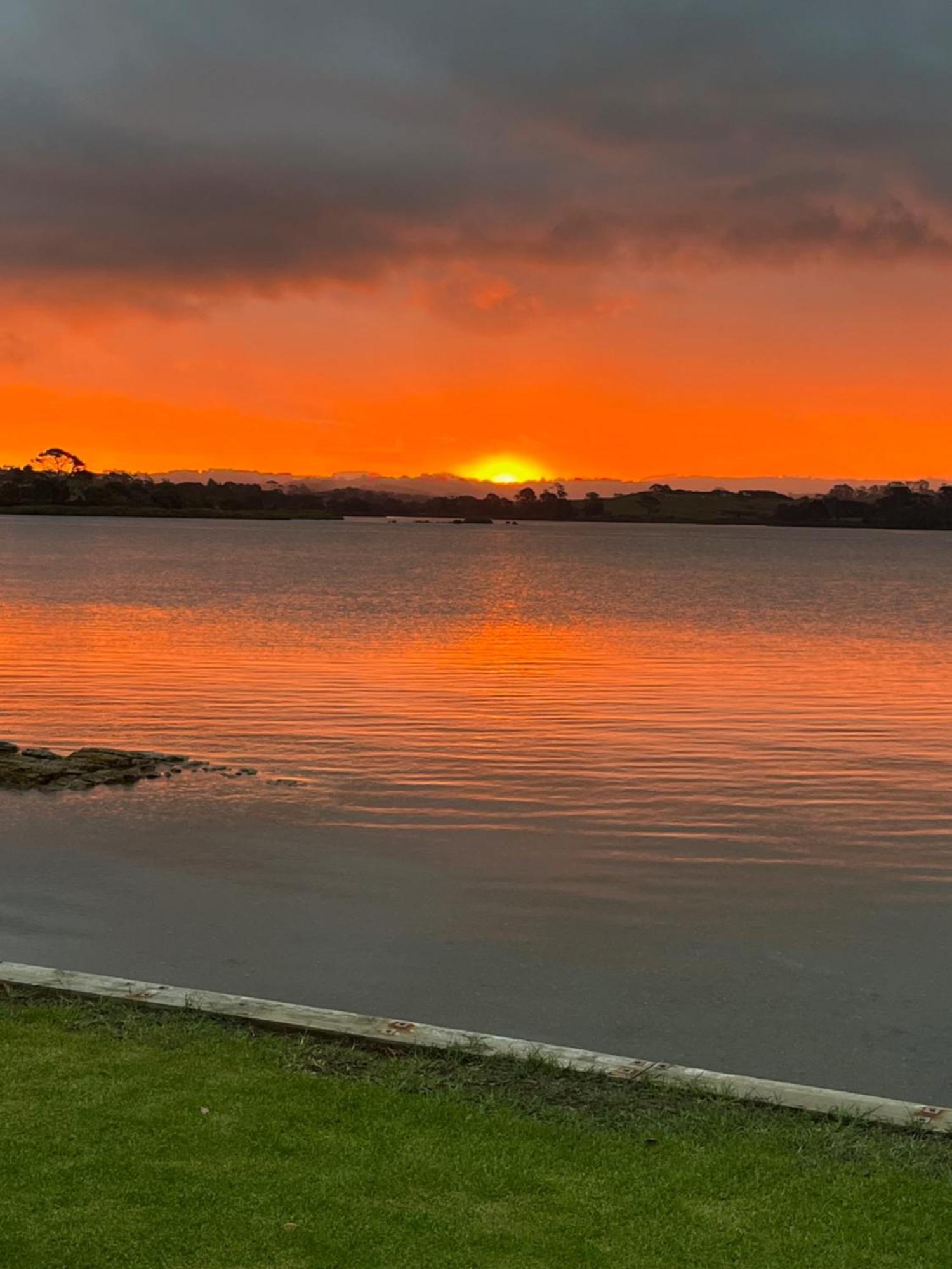 Absolute Waterfront Serenity Near Auckland Clarks Beach Buitenkant foto