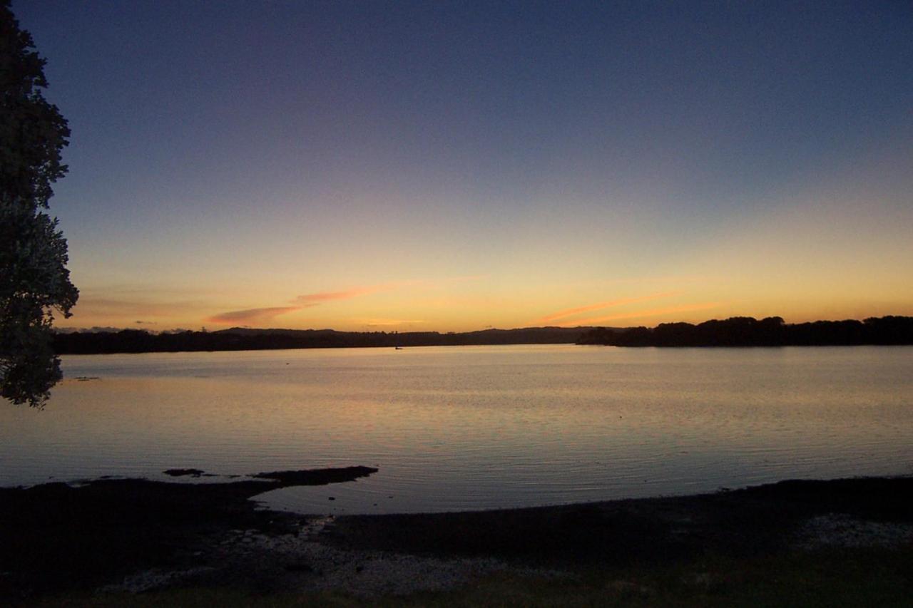 Absolute Waterfront Serenity Near Auckland Clarks Beach Buitenkant foto